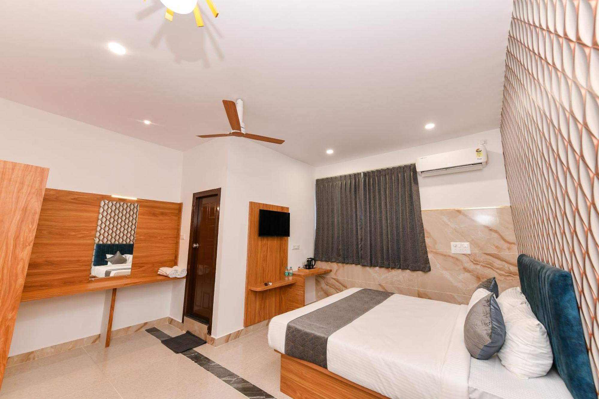Hotel Shine International Mysore Bagian luar foto