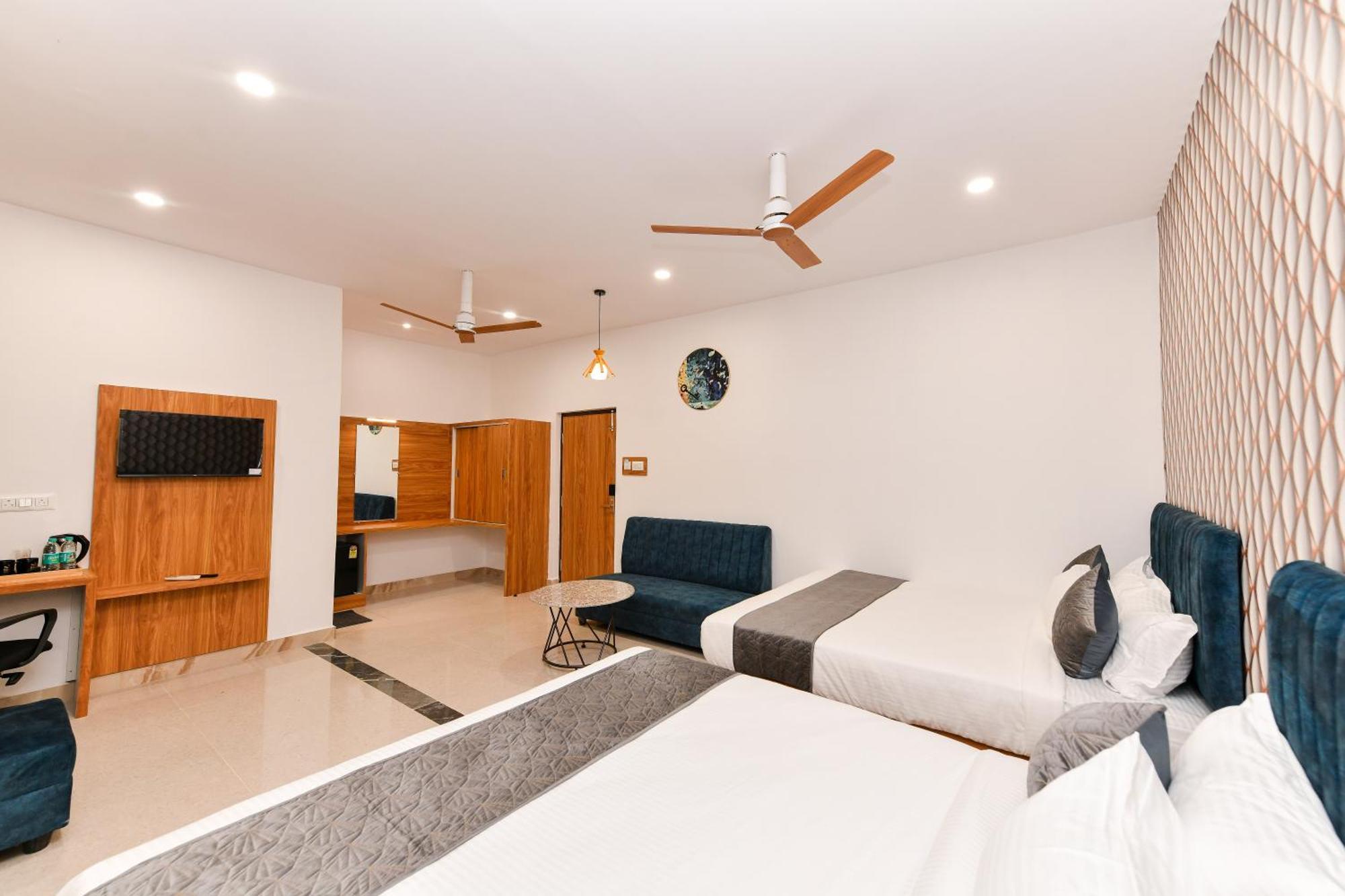 Hotel Shine International Mysore Bagian luar foto
