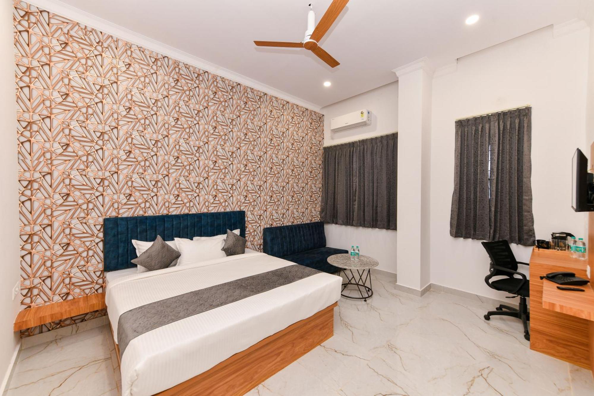 Hotel Shine International Mysore Bagian luar foto