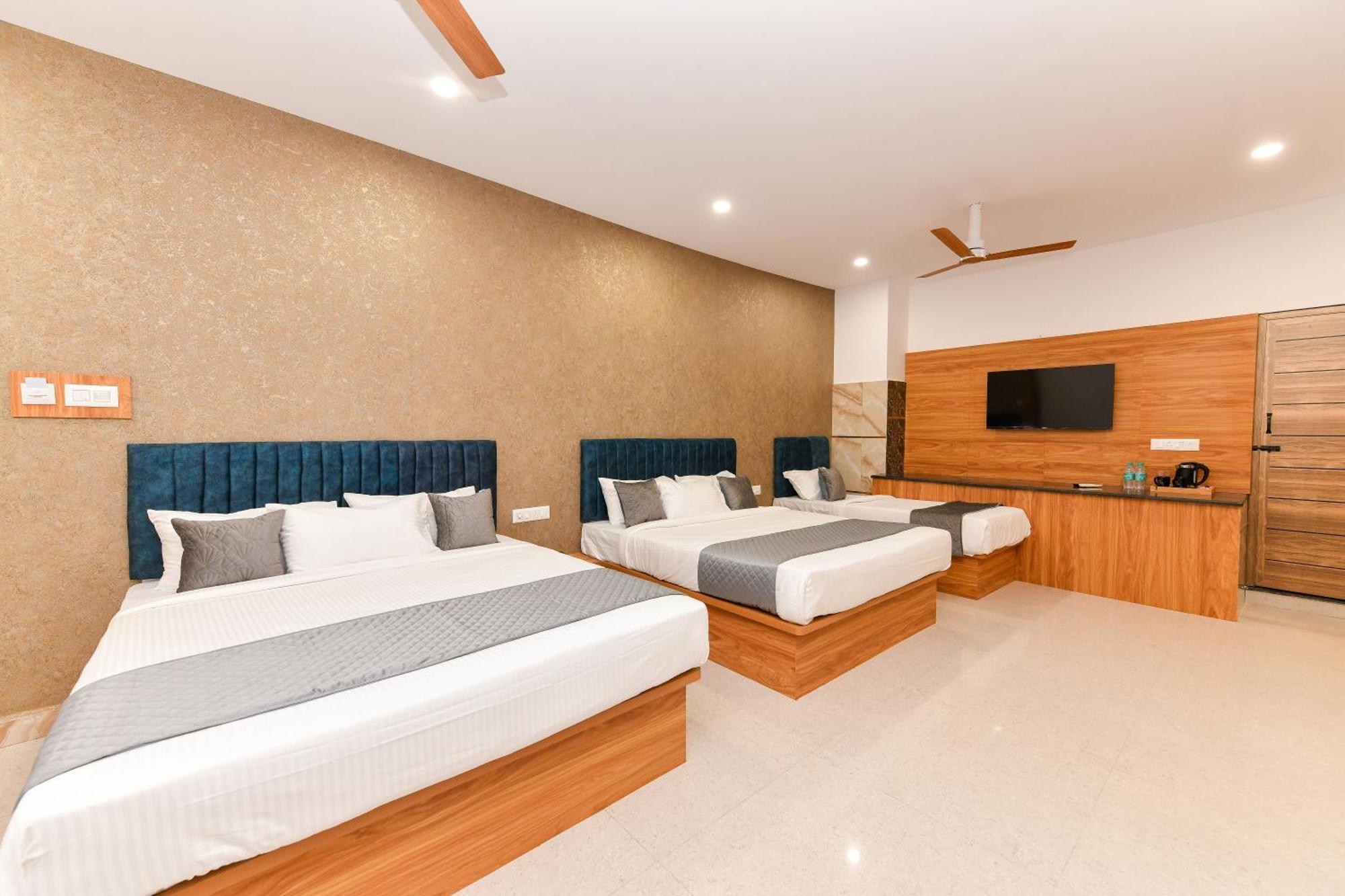 Hotel Shine International Mysore Bagian luar foto