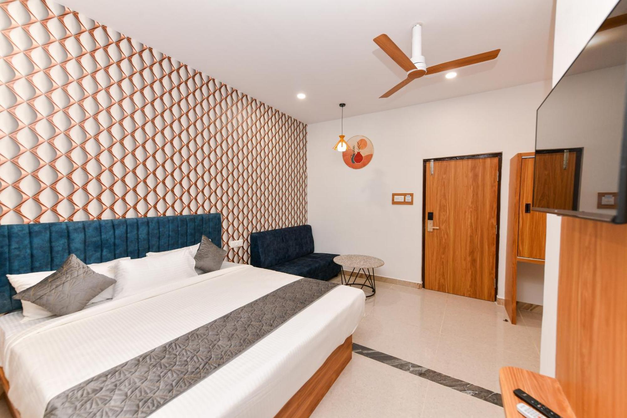 Hotel Shine International Mysore Bagian luar foto